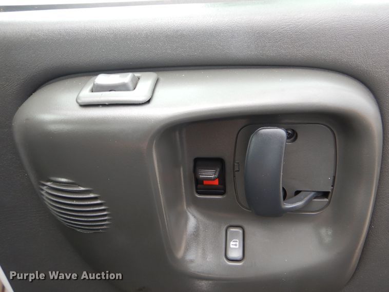 image for item AE9744 2008 Chevrolet C5500  utility bed truck with crane