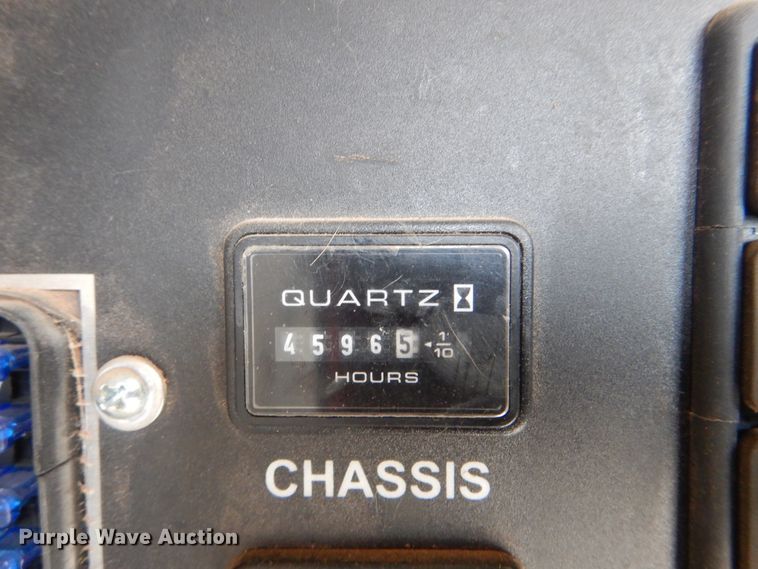 image for item AE9744 2008 Chevrolet C5500  utility bed truck with crane