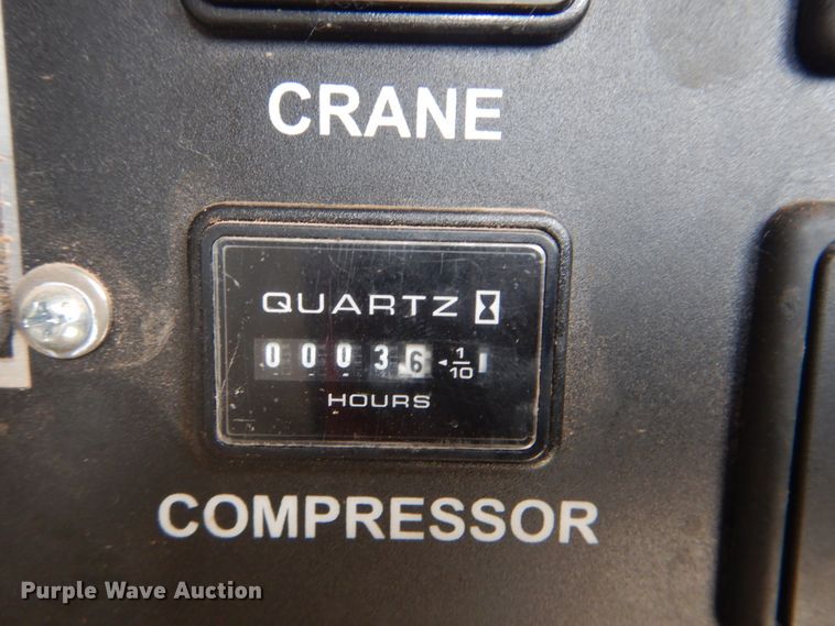 image for item AE9744 2008 Chevrolet C5500  utility bed truck with crane