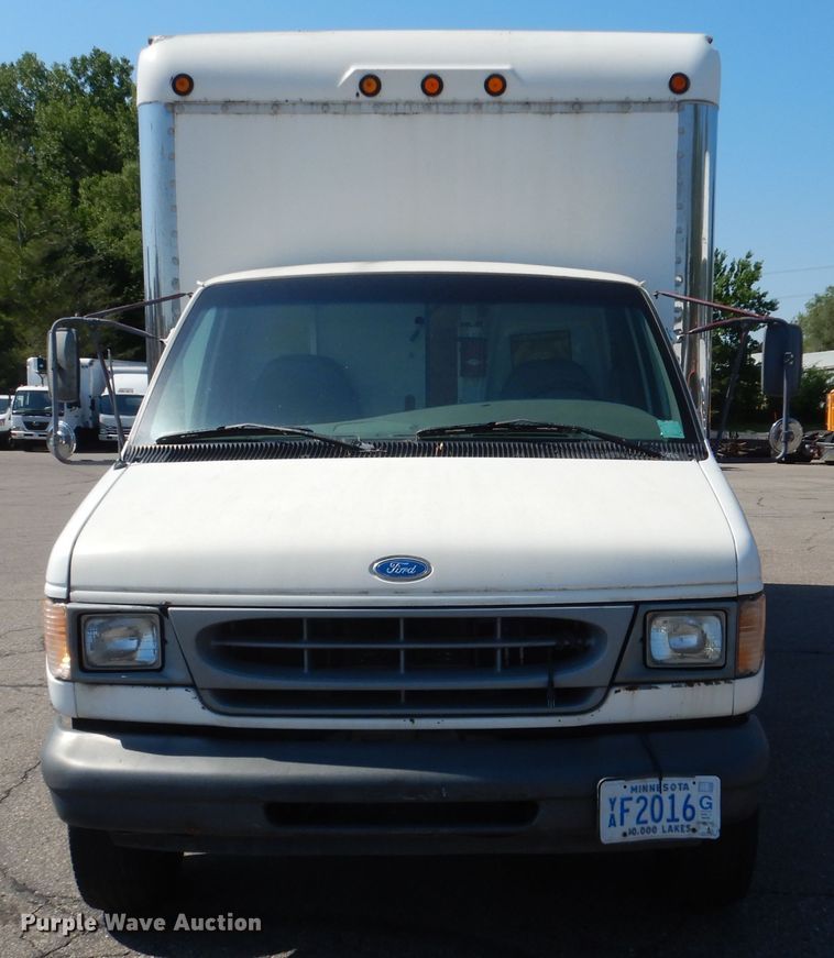 image for item DA8386 1997 Ford Econoline E450  box truck