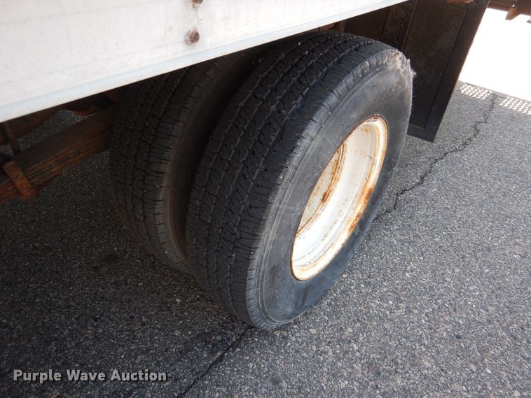 image for item DA8386 1997 Ford Econoline E450  box truck