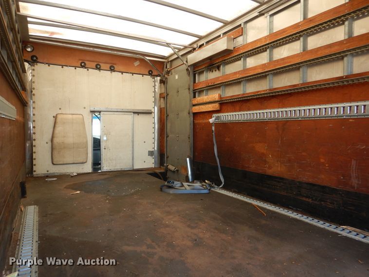 image for item DA8386 1997 Ford Econoline E450  box truck