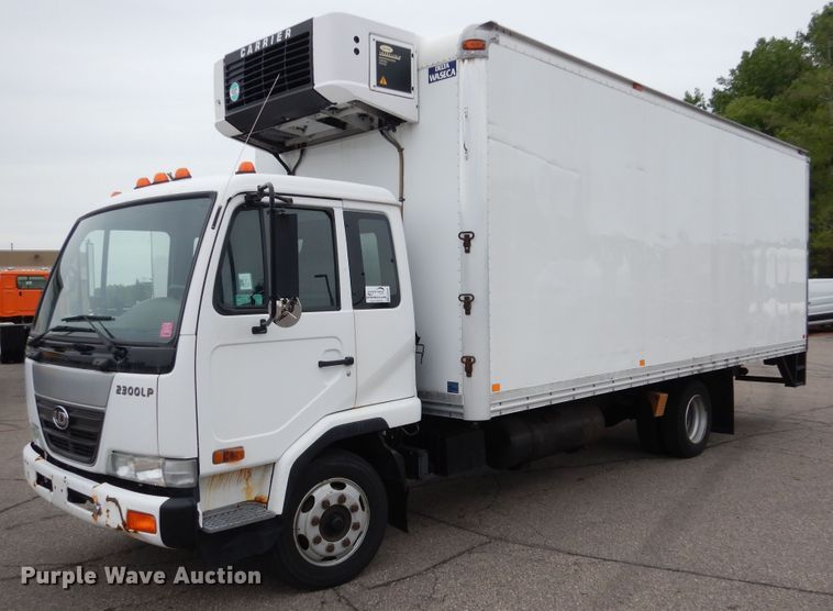 image for item DA8391 2005 UD Nissan 2300LP  refrigerated truck