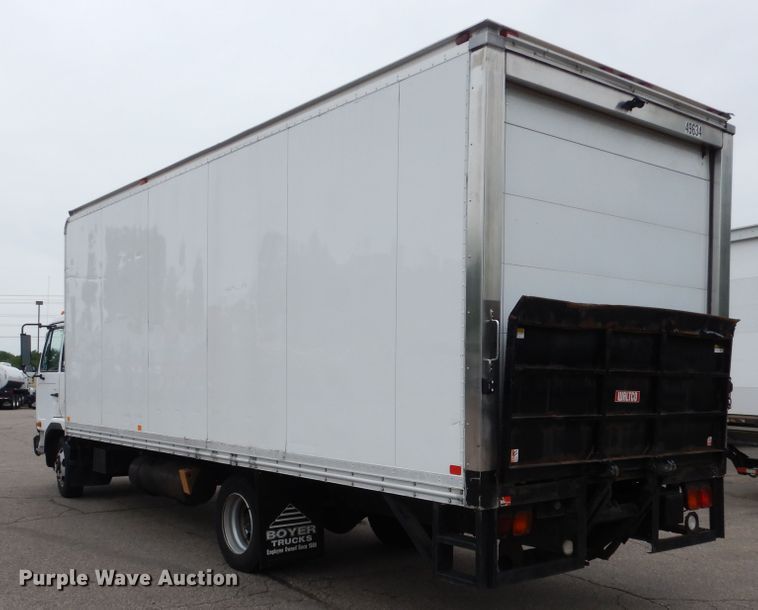 image for item DA8391 2005 UD Nissan 2300LP  refrigerated truck