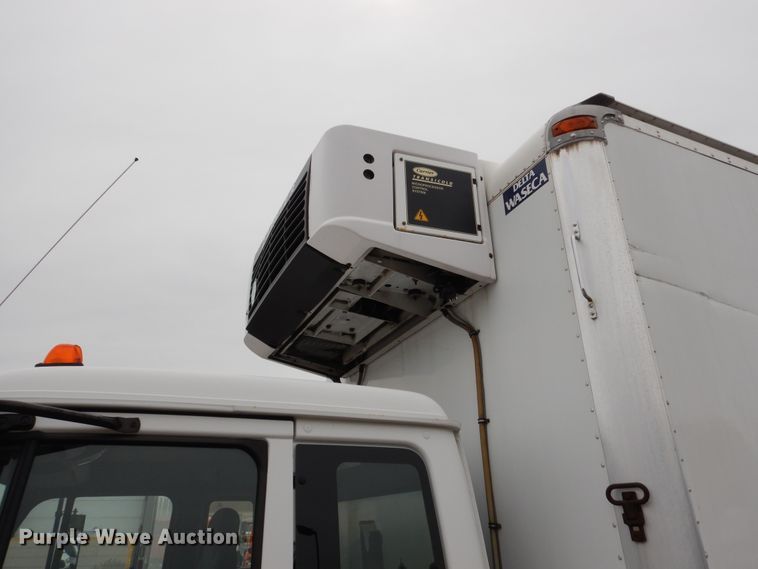 image for item DA8391 2005 UD Nissan 2300LP  refrigerated truck