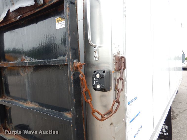 image for item DA8391 2005 UD Nissan 2300LP  refrigerated truck