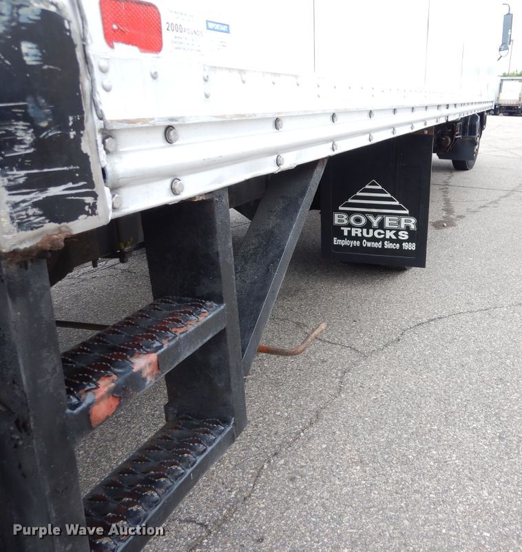 image for item DA8391 2005 UD Nissan 2300LP  refrigerated truck