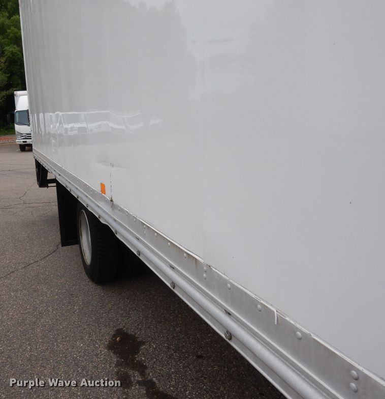image for item DA8391 2005 UD Nissan 2300LP  refrigerated truck