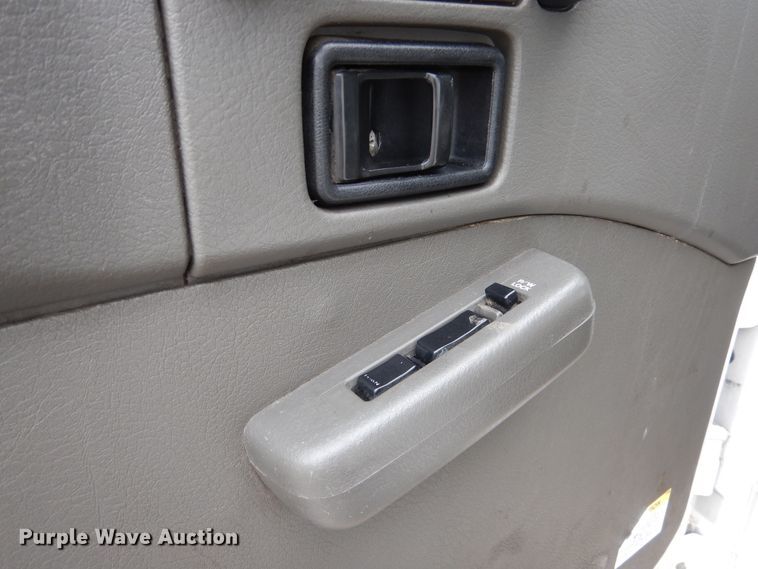 image for item DA8391 2005 UD Nissan 2300LP  refrigerated truck