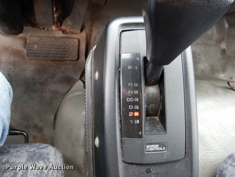 image for item DA8391 2005 UD Nissan 2300LP  refrigerated truck