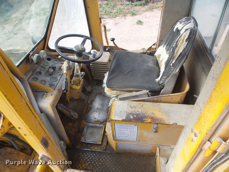 image for item DD0478 1976 Caterpillar 950  wheel loader