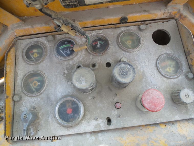 image for item DD0478 1976 Caterpillar 950  wheel loader