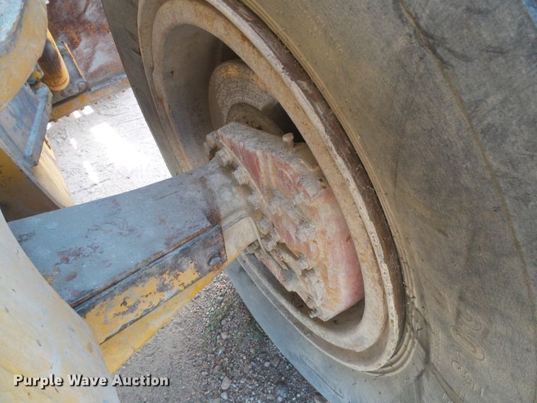 image for item DD0478 1976 Caterpillar 950  wheel loader