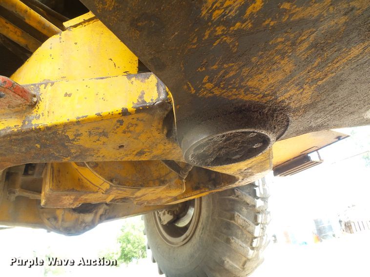 image for item DD0478 1976 Caterpillar 950  wheel loader