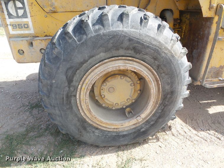 image for item DD0478 1976 Caterpillar 950  wheel loader