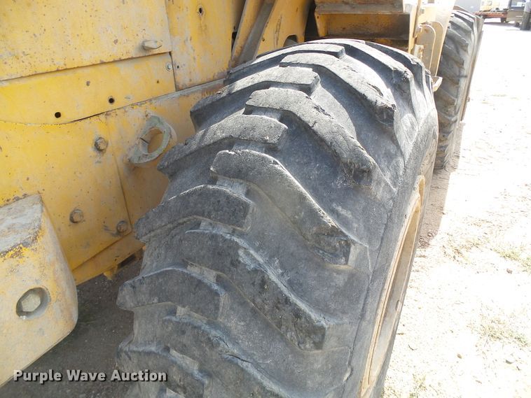 image for item DD0478 1976 Caterpillar 950  wheel loader