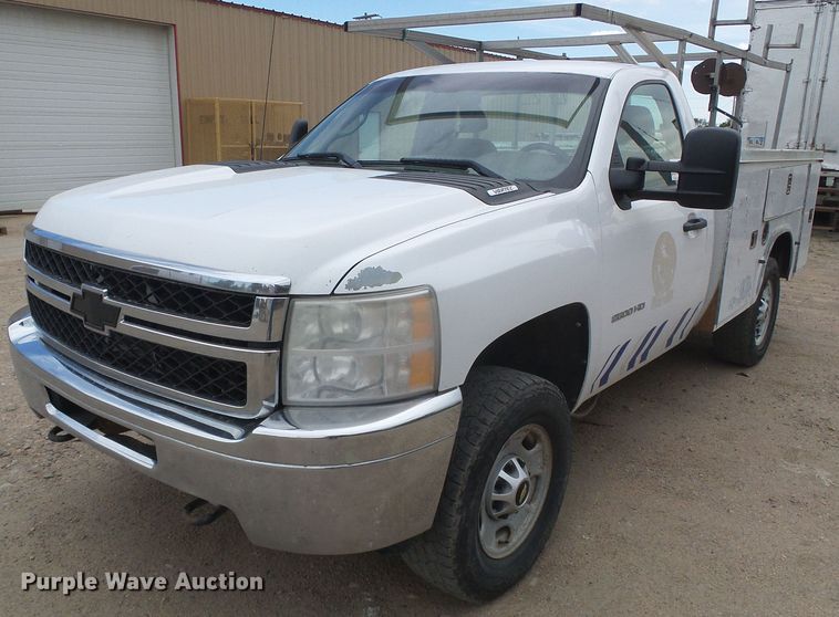image for item DD0480 2011 Chevrolet 2500HD  utility bed pickup truck