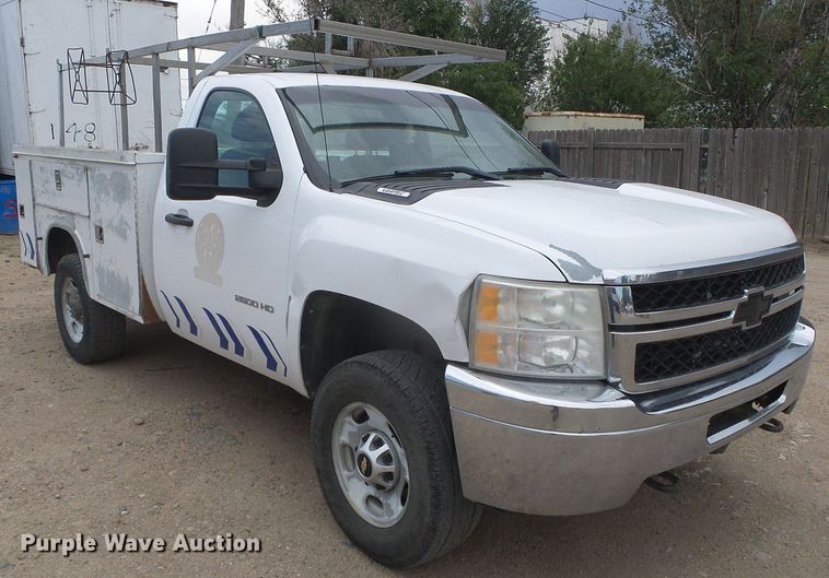 image for item DD0480 2011 Chevrolet 2500HD  utility bed pickup truck