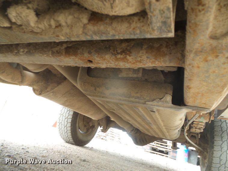 image for item DD0480 2011 Chevrolet 2500HD  utility bed pickup truck