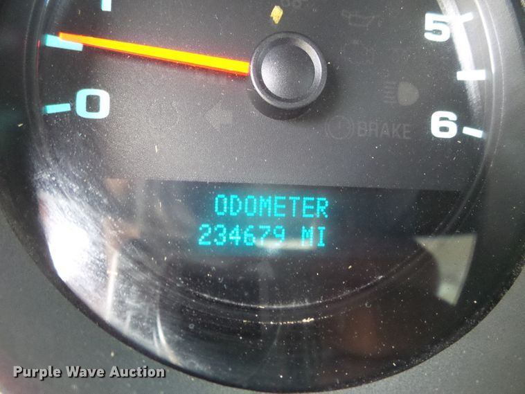 image for item DD0480 2011 Chevrolet 2500HD  utility bed pickup truck