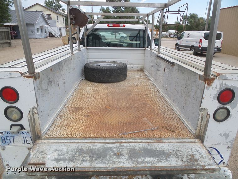 image for item DD0480 2011 Chevrolet 2500HD  utility bed pickup truck