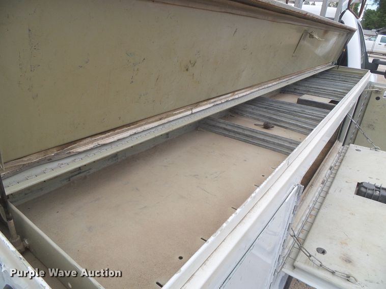 image for item DD0480 2011 Chevrolet 2500HD  utility bed pickup truck