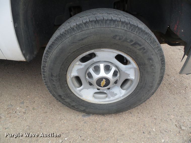 image for item DD0480 2011 Chevrolet 2500HD  utility bed pickup truck