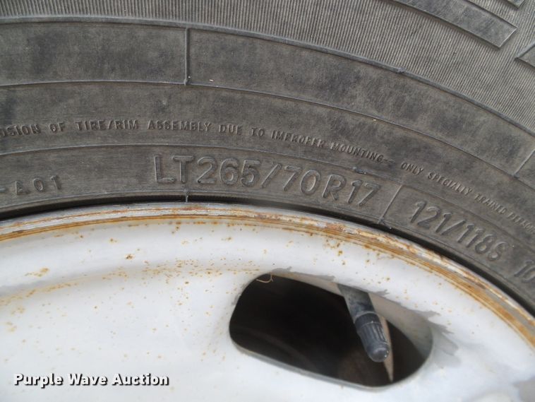 image for item DD0480 2011 Chevrolet 2500HD  utility bed pickup truck