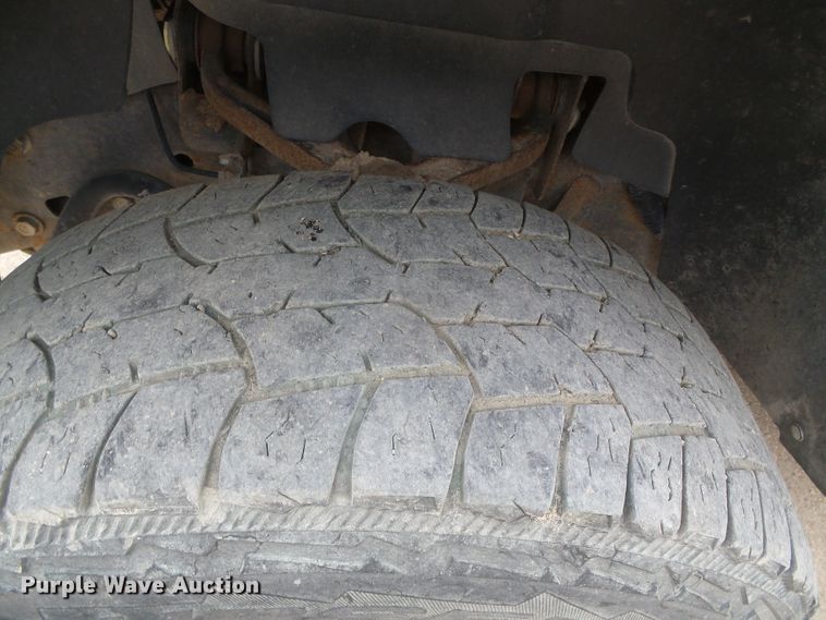 image for item DD0480 2011 Chevrolet 2500HD  utility bed pickup truck