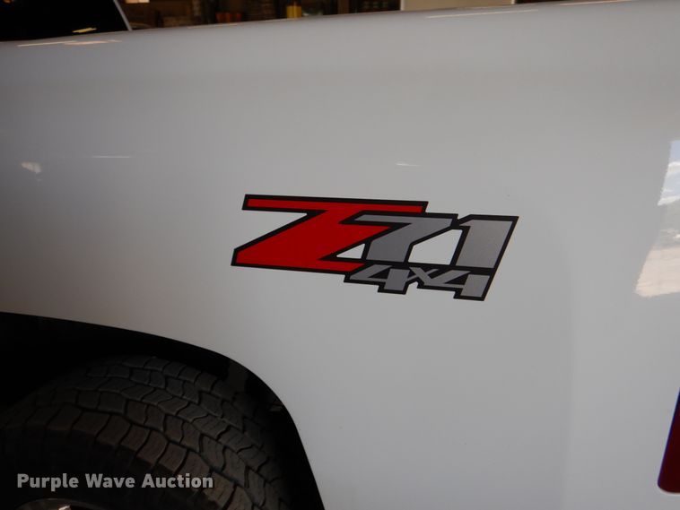 image for item DD2543 2011 Chevrolet Silverado 2500HD  Crew Cab pickup truck