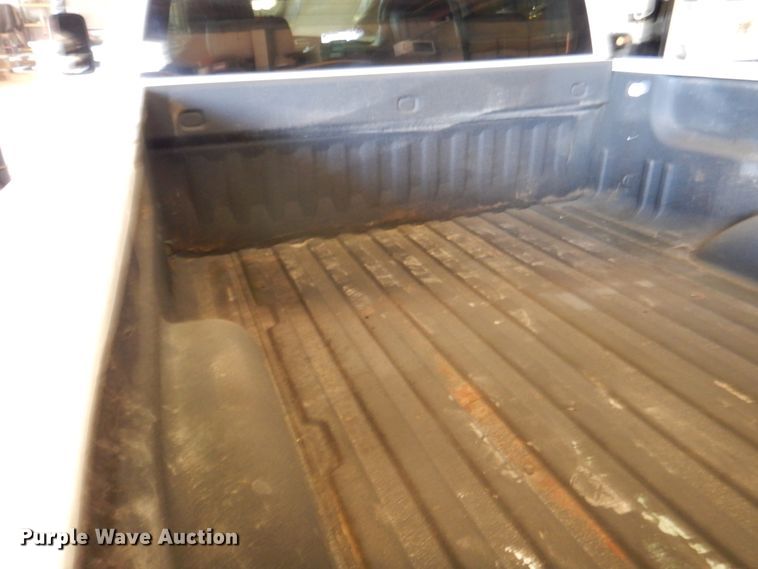 image for item DD2543 2011 Chevrolet Silverado 2500HD  Crew Cab pickup truck