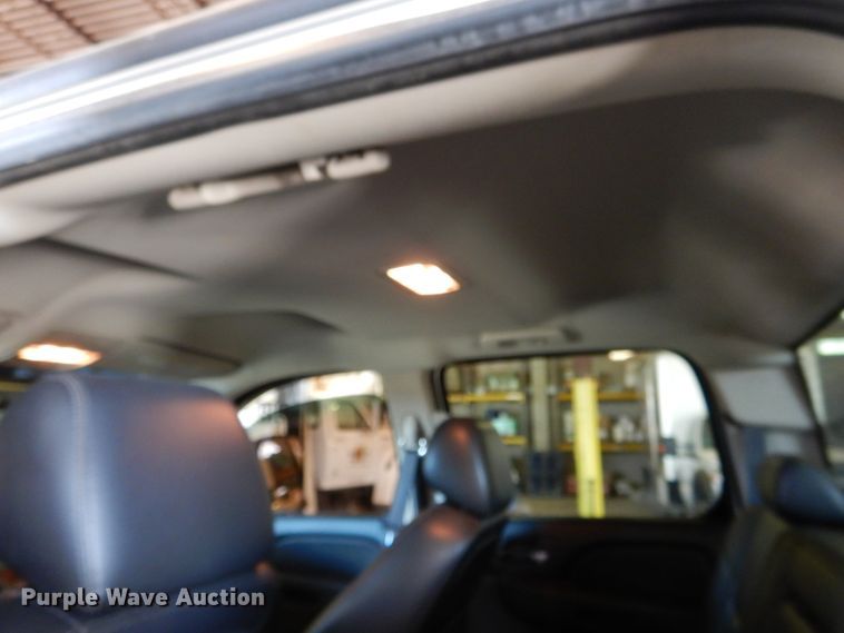 image for item DD2543 2011 Chevrolet Silverado 2500HD  Crew Cab pickup truck