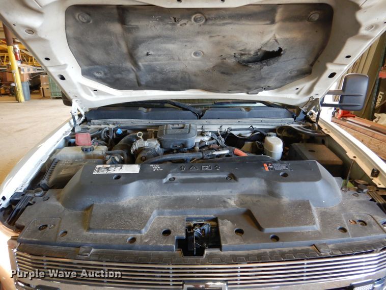 image for item DD2543 2011 Chevrolet Silverado 2500HD  Crew Cab pickup truck