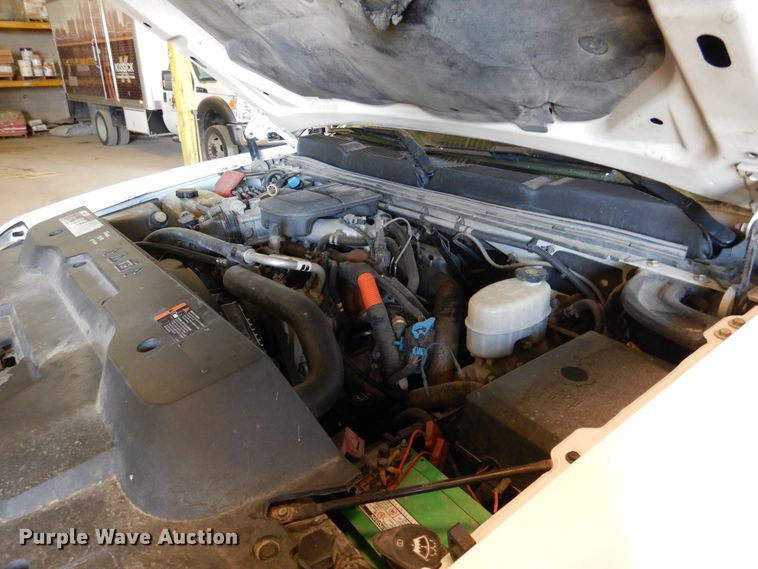 image for item DD2543 2011 Chevrolet Silverado 2500HD  Crew Cab pickup truck