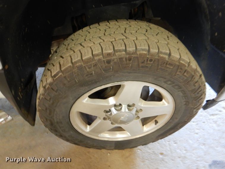 image for item DD2543 2011 Chevrolet Silverado 2500HD  Crew Cab pickup truck