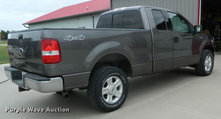 image for item DE4459 2004 Ford F150  SuperCab pickup truck