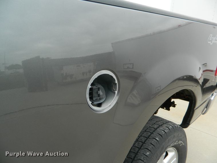 image for item DE4459 2004 Ford F150  SuperCab pickup truck