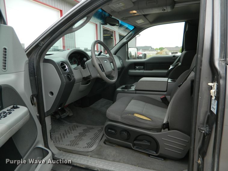 image for item DE4459 2004 Ford F150  SuperCab pickup truck