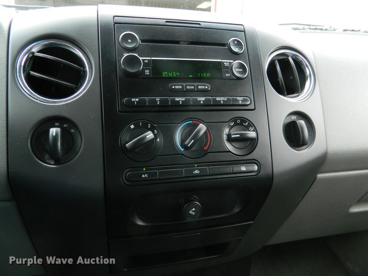 image for item DE4459 2004 Ford F150  SuperCab pickup truck