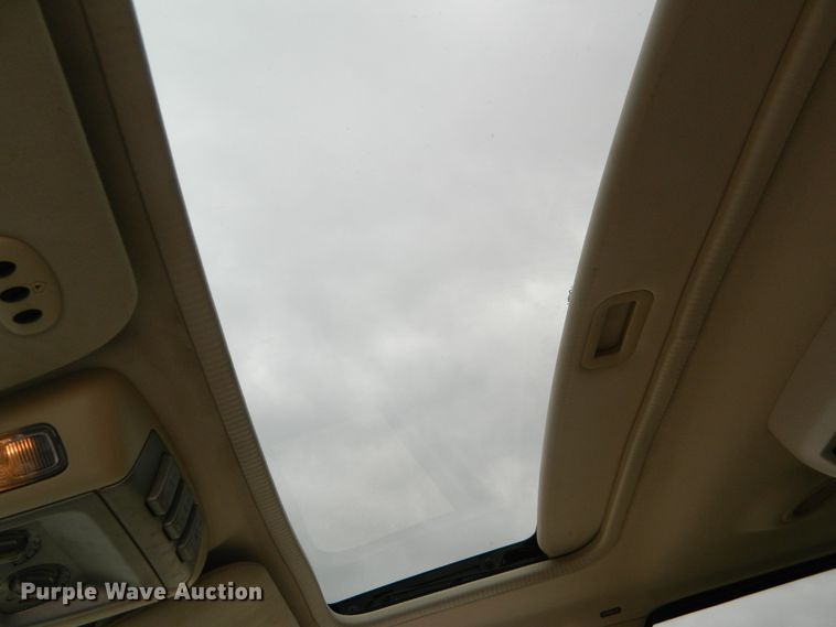 image for item DE4463 2004 Lincoln Navigator  SUV