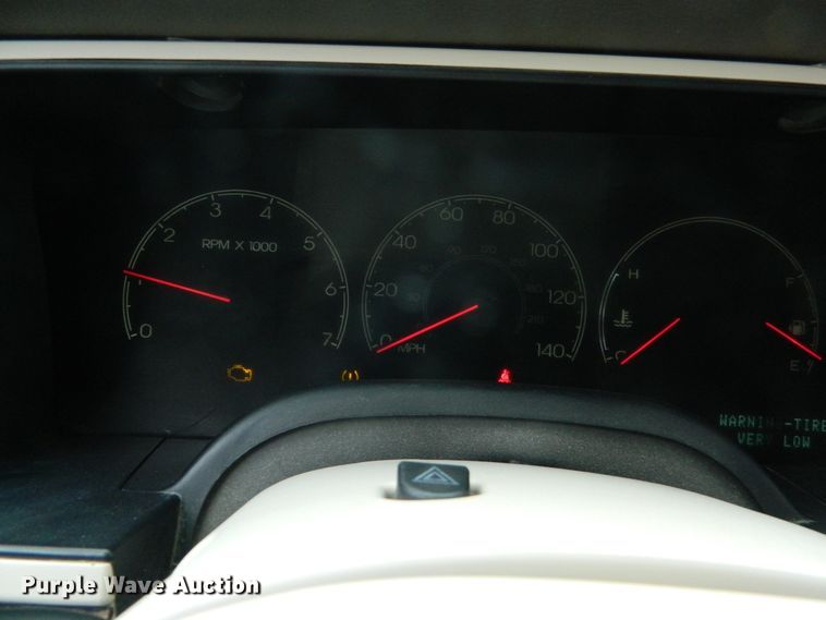 image for item DE4463 2004 Lincoln Navigator  SUV