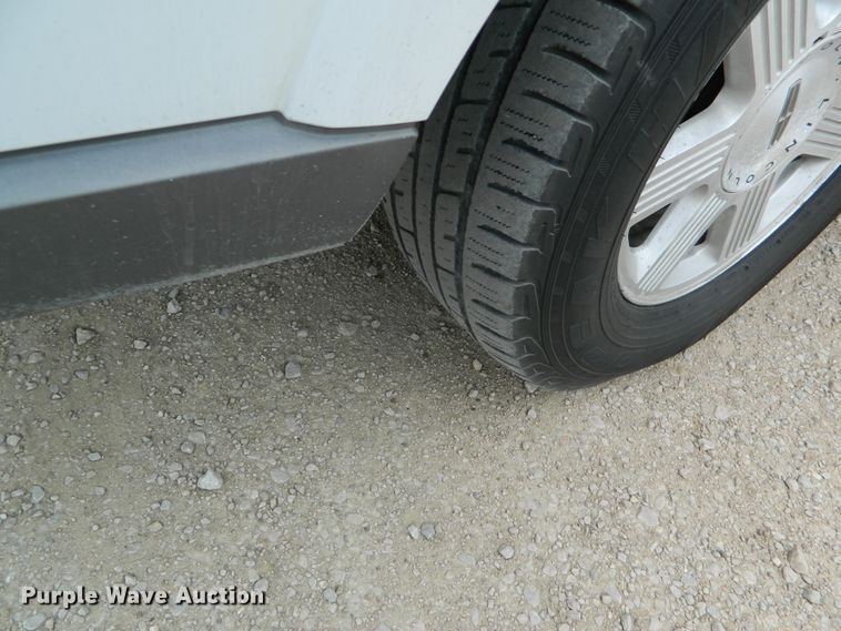 image for item DE4463 2004 Lincoln Navigator  SUV