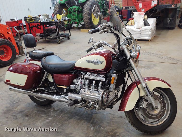 image for item DE6966 1998 Honda CTW Valkrie Tour GL1500 motorcycle