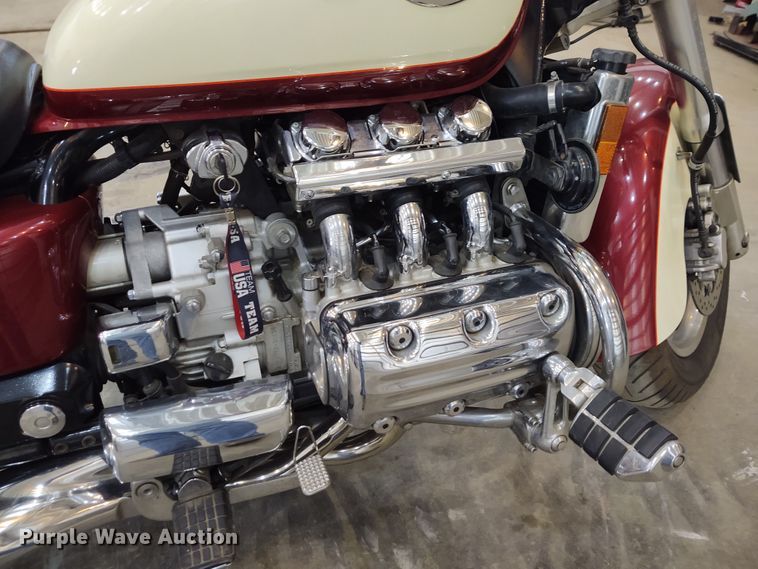 image for item DE6966 1998 Honda CTW Valkrie Tour GL1500 motorcycle