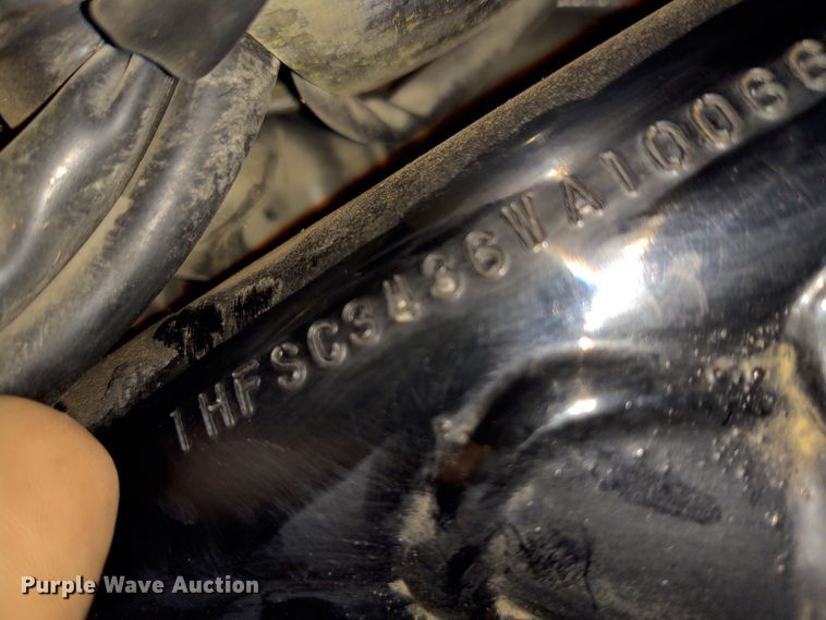 image for item DE6966 1998 Honda CTW Valkrie Tour GL1500 motorcycle