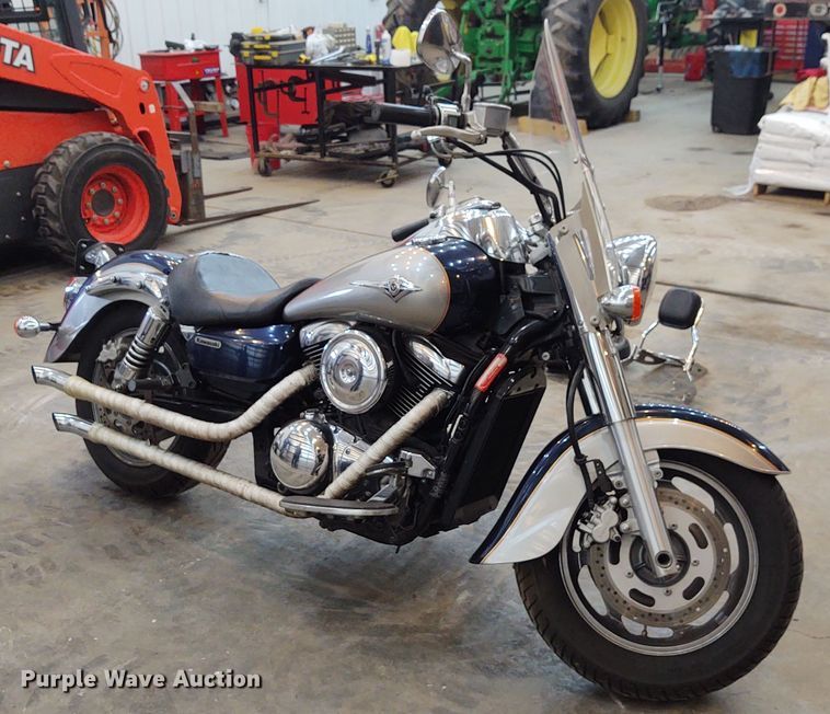 image for item DE6967 2006 Kawasaki VN1600 motorcycle