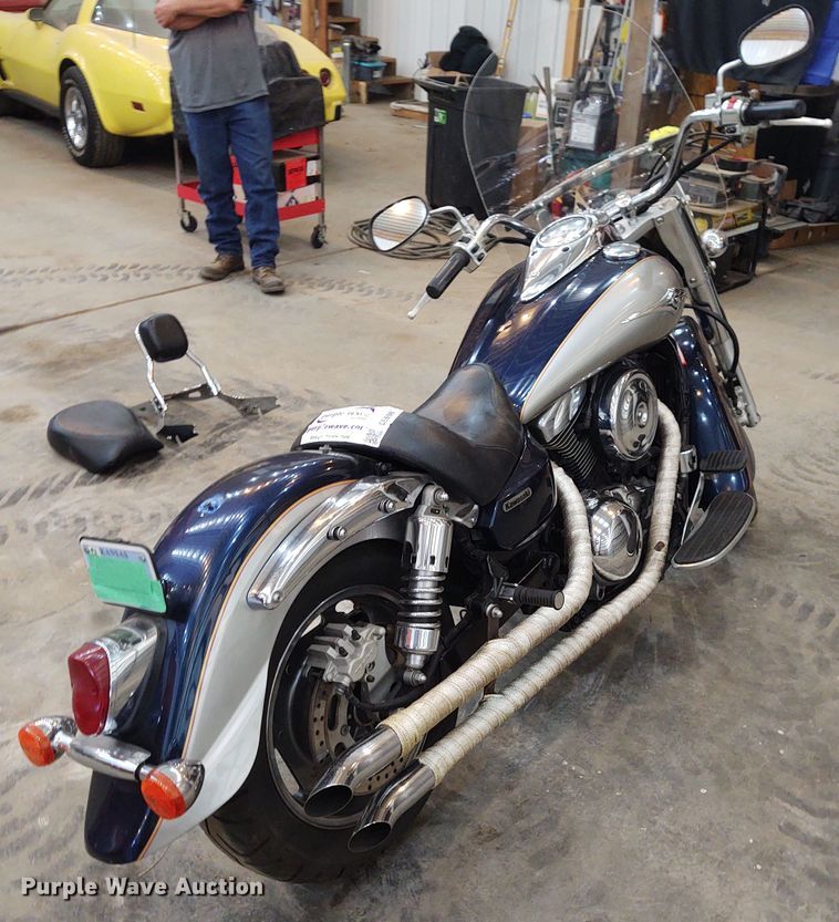 image for item DE6967 2006 Kawasaki VN1600 motorcycle