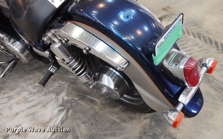 image for item DE6967 2006 Kawasaki VN1600 motorcycle