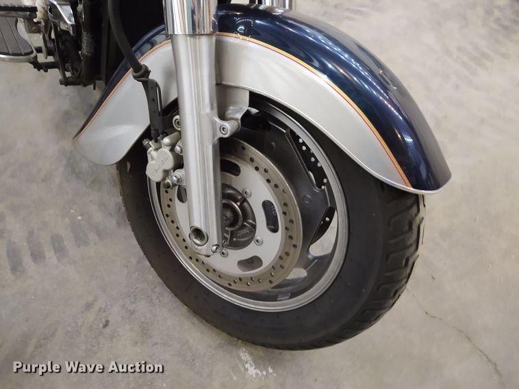 image for item DE6967 2006 Kawasaki VN1600 motorcycle