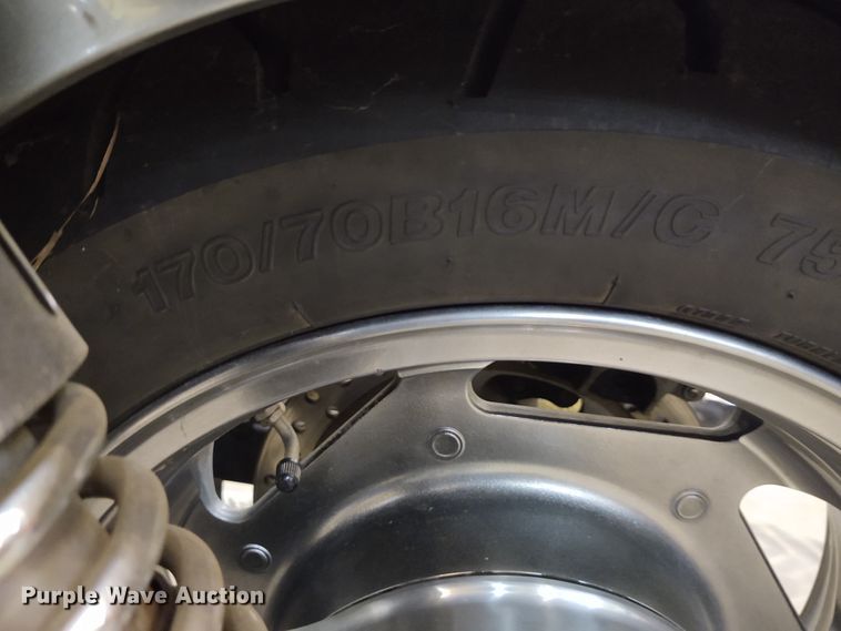 image for item DE6967 2006 Kawasaki VN1600 motorcycle